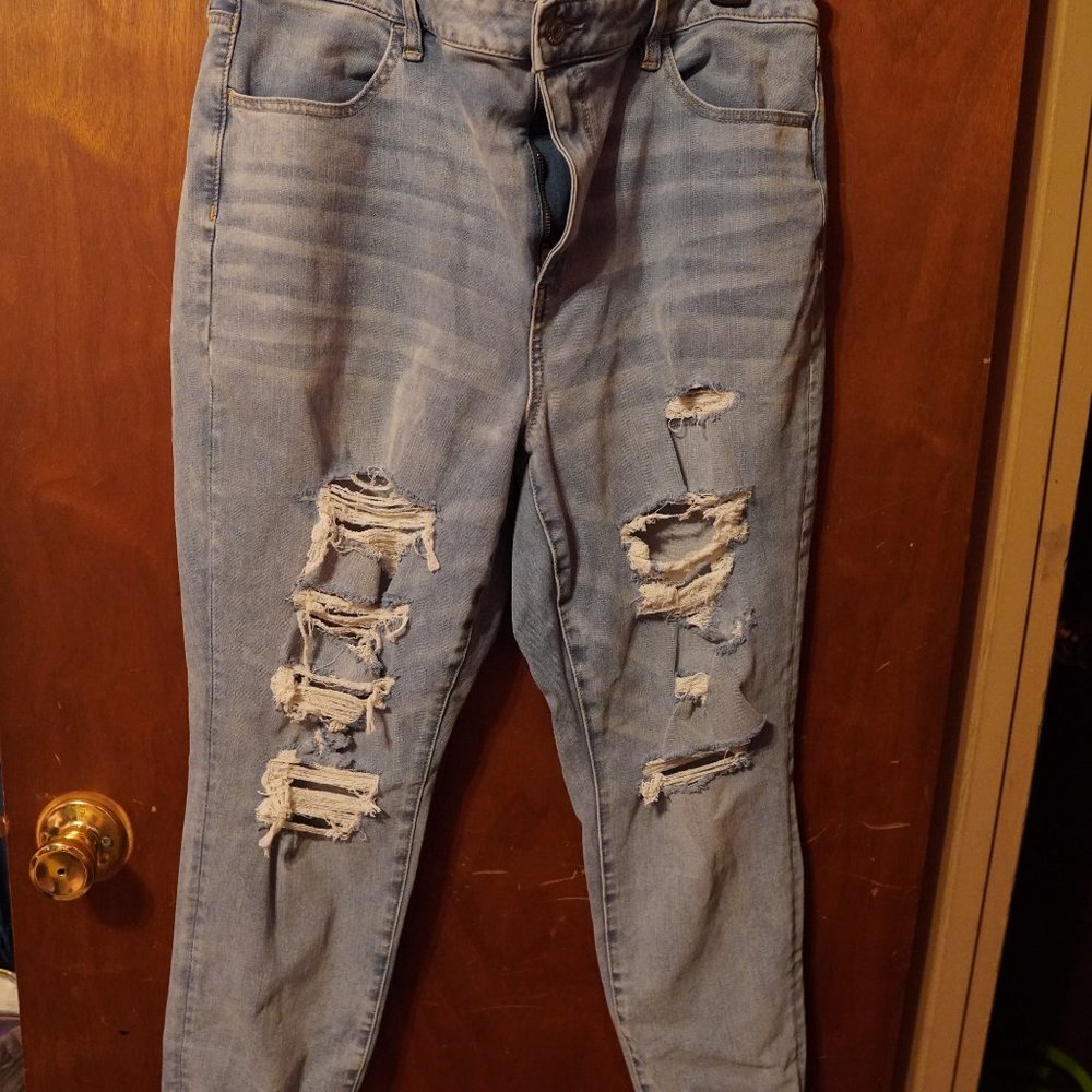 American Eagle Ripped Jeans 360 Level Stretch Size 20
